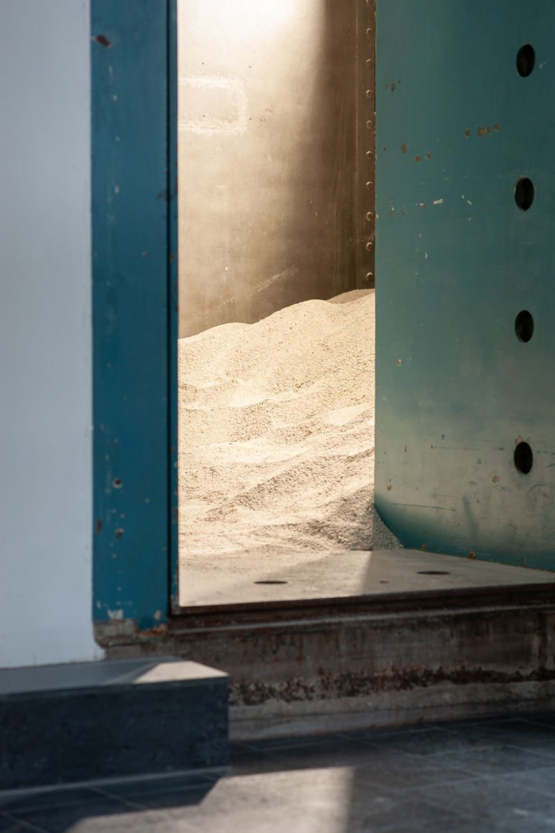 Invitert (6): Grainy showers Coarse base (i samarbeid med Andreas Tegnander) – Johanne Hestvold & Alexandra Hunts