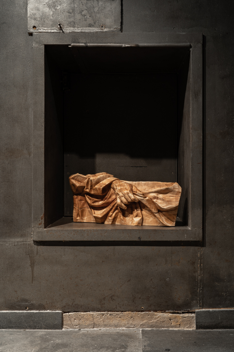Nødvendige koblinger:  Material•Basert•Kunst – Sem Svoni, Rasmus Arvidsson, Tilda Zsemberovszky